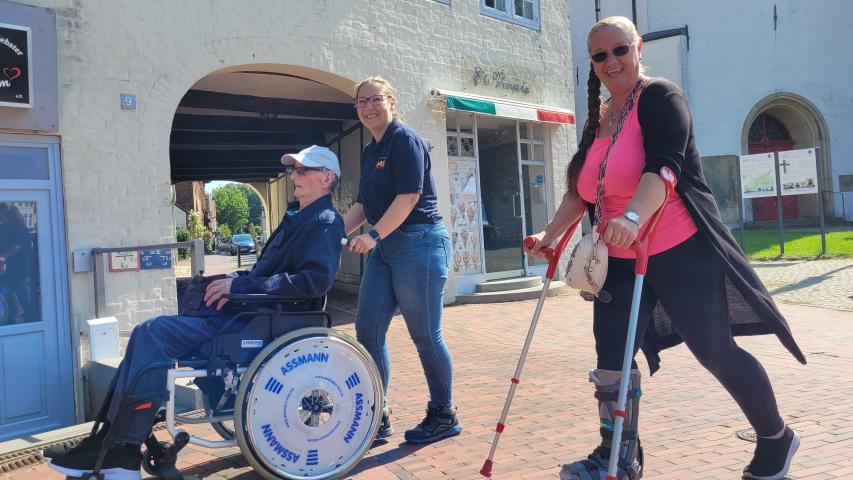 Egon in Fußgängerzone von Glücksstadt